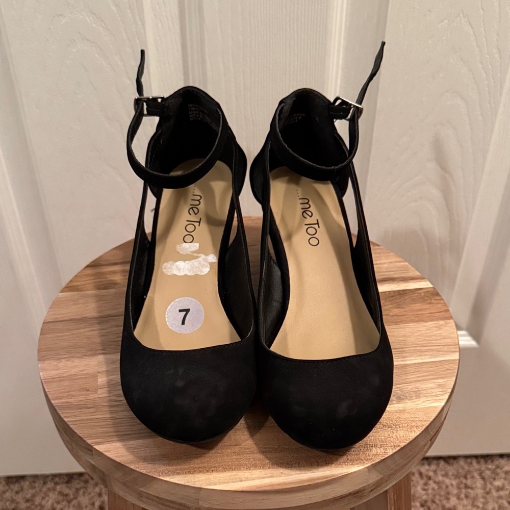 me too Black Ankle-Strap Wedge Pumps - Picture 5 of 9